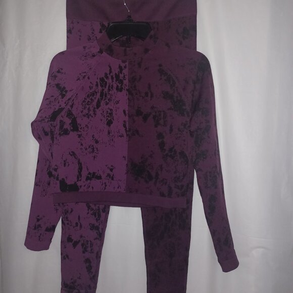 Fabletics Pants - FABLETICS COURTNEY SEAMLESS LONG SLEEVE TOP & HIGH WAISTED SEAMLESS LEGGING SET